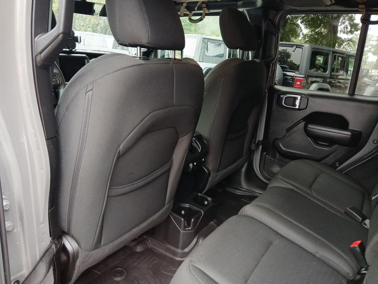 Jeep Wrangler Unlimited Sport 2022