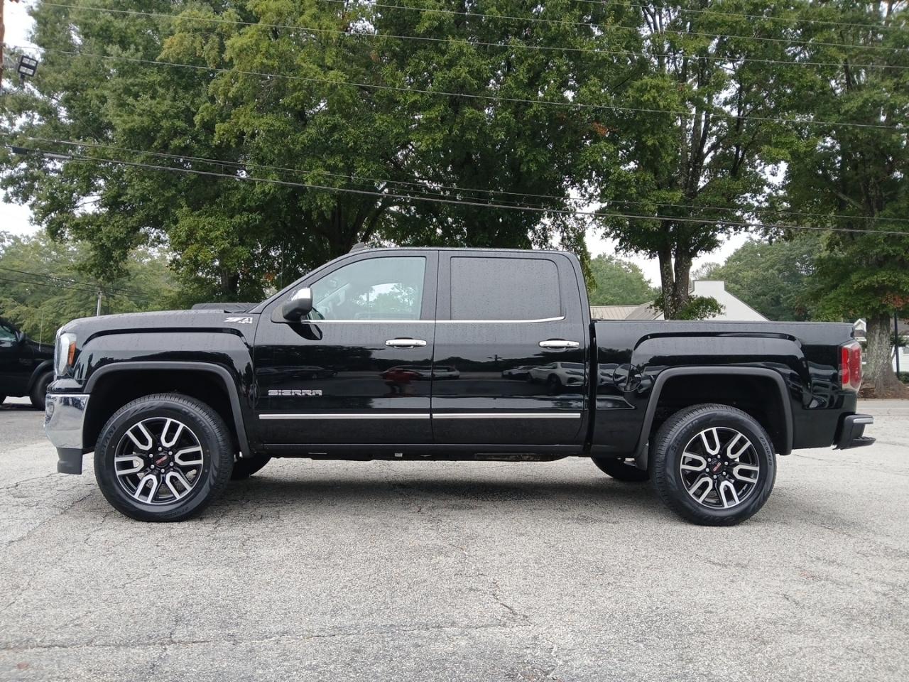 GMC Sierra 1500 4WD Crew Cab 147" SLT 2018