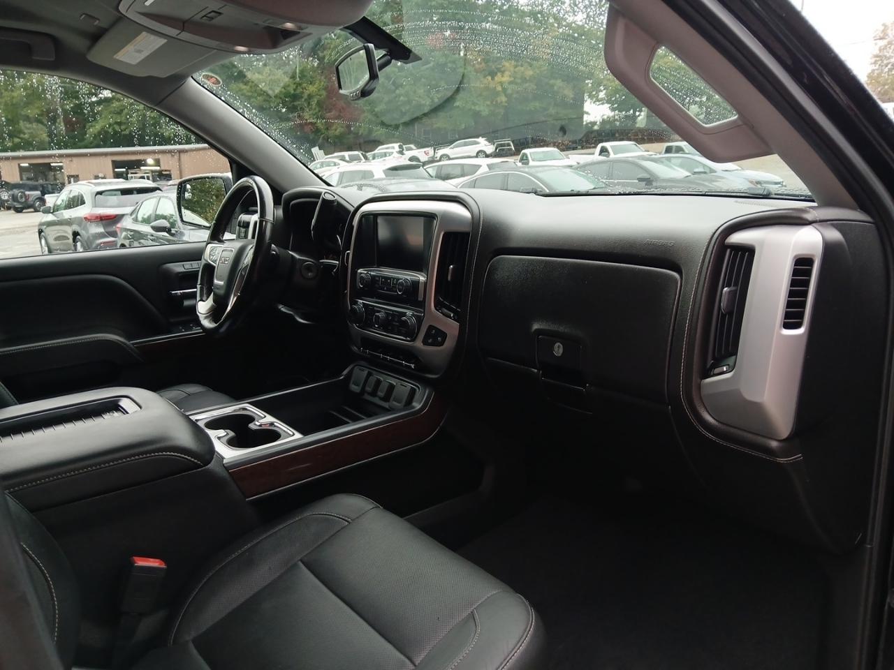 GMC Sierra 1500 4WD Crew Cab 147" SLT 2018