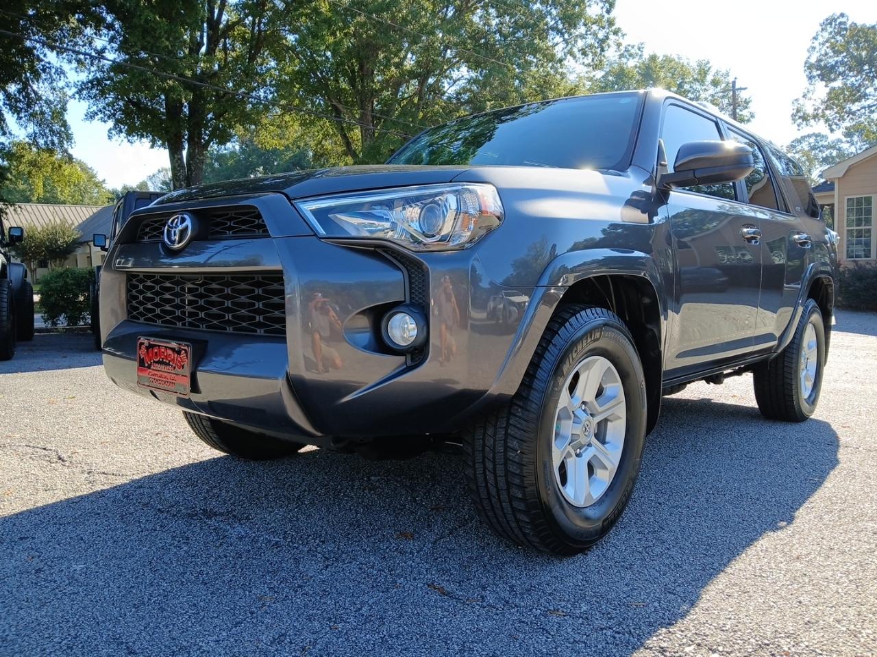 Toyota 4Runner SR5 2WD 2018