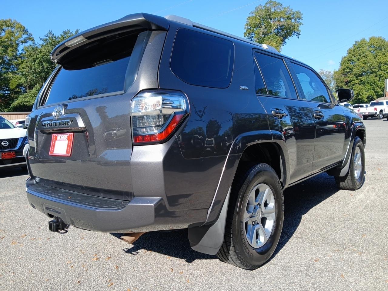 Toyota 4Runner SR5 2WD 2018