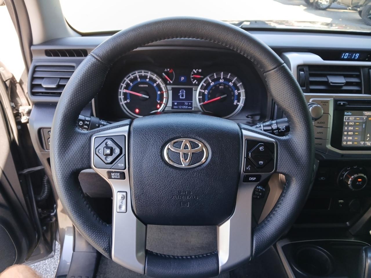 Toyota 4Runner SR5 2WD 2018