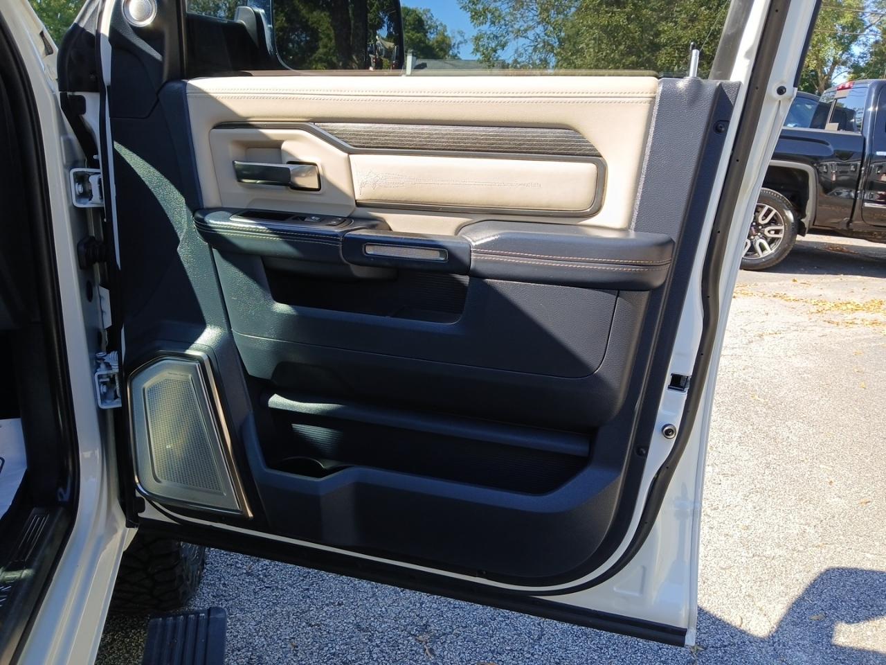 RAM 2500 Limited Mega Cab 4WD 2021