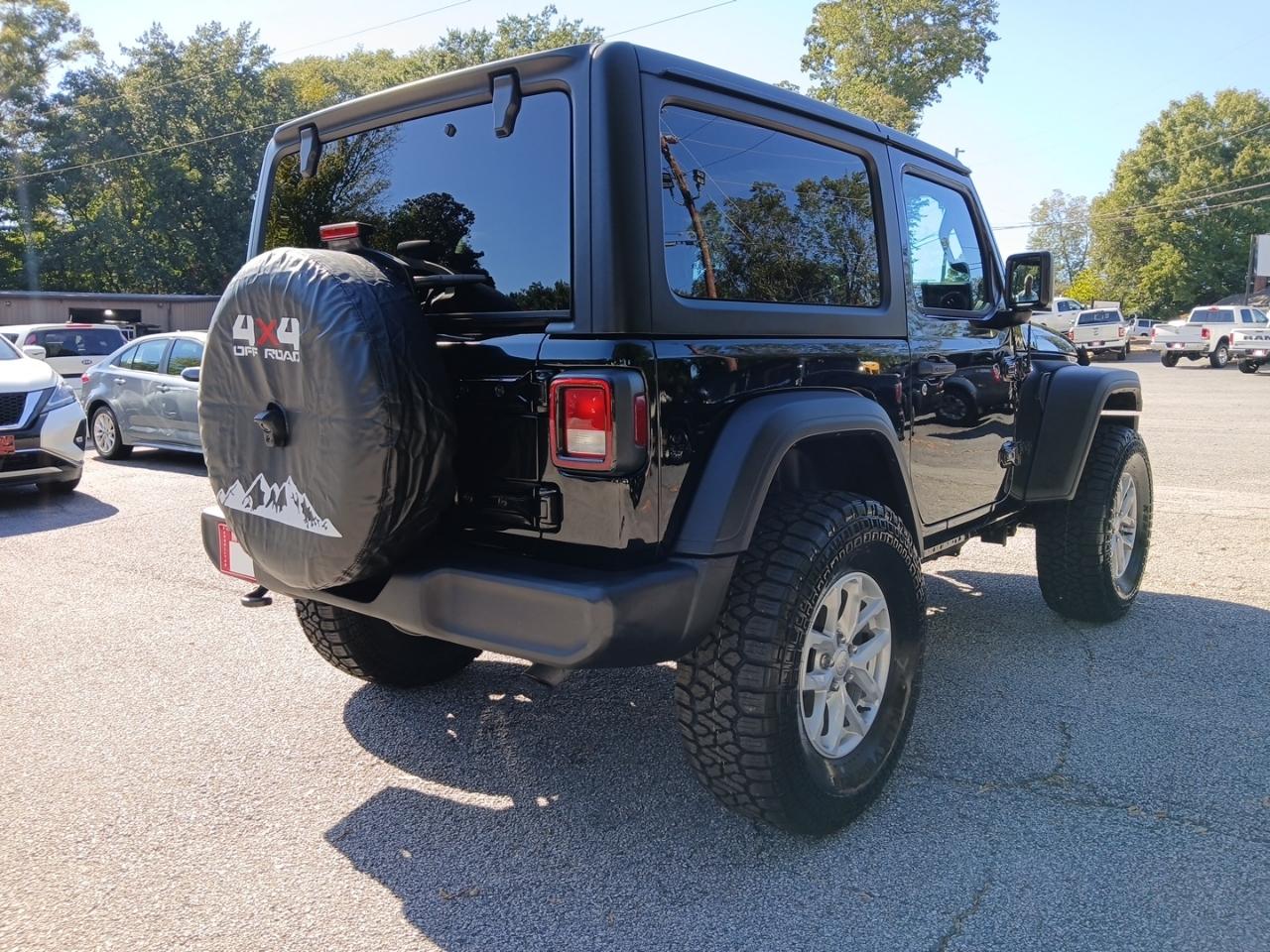 Jeep Wrangler Sport 2023