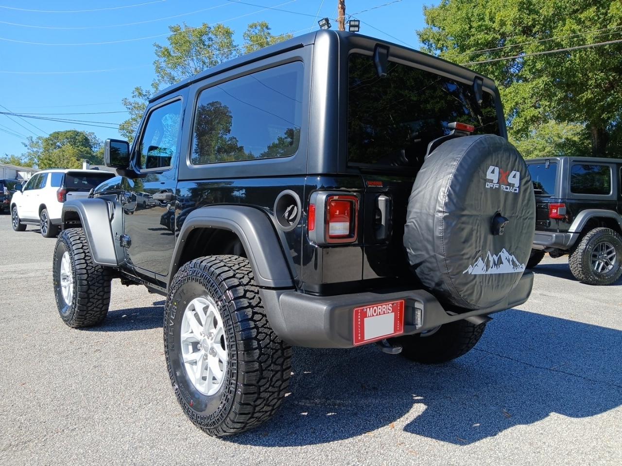 Jeep Wrangler Sport 2023