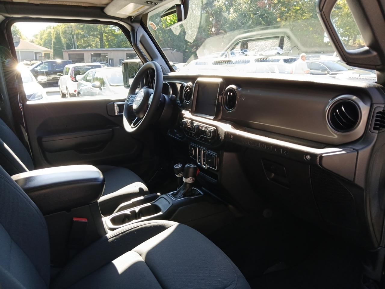 Jeep Wrangler Sport 2023