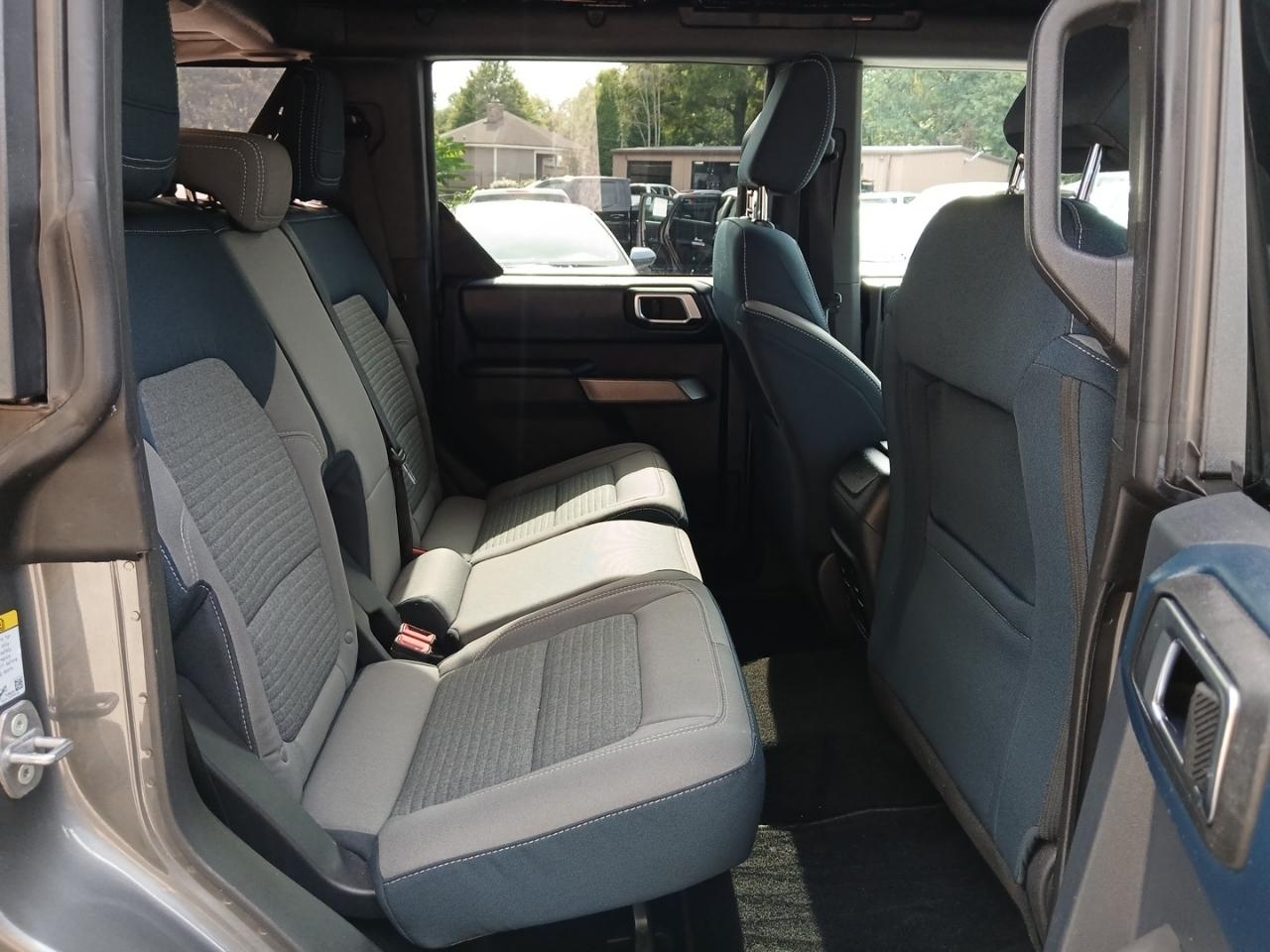 Ford Bronco Base 4-Door 2023
