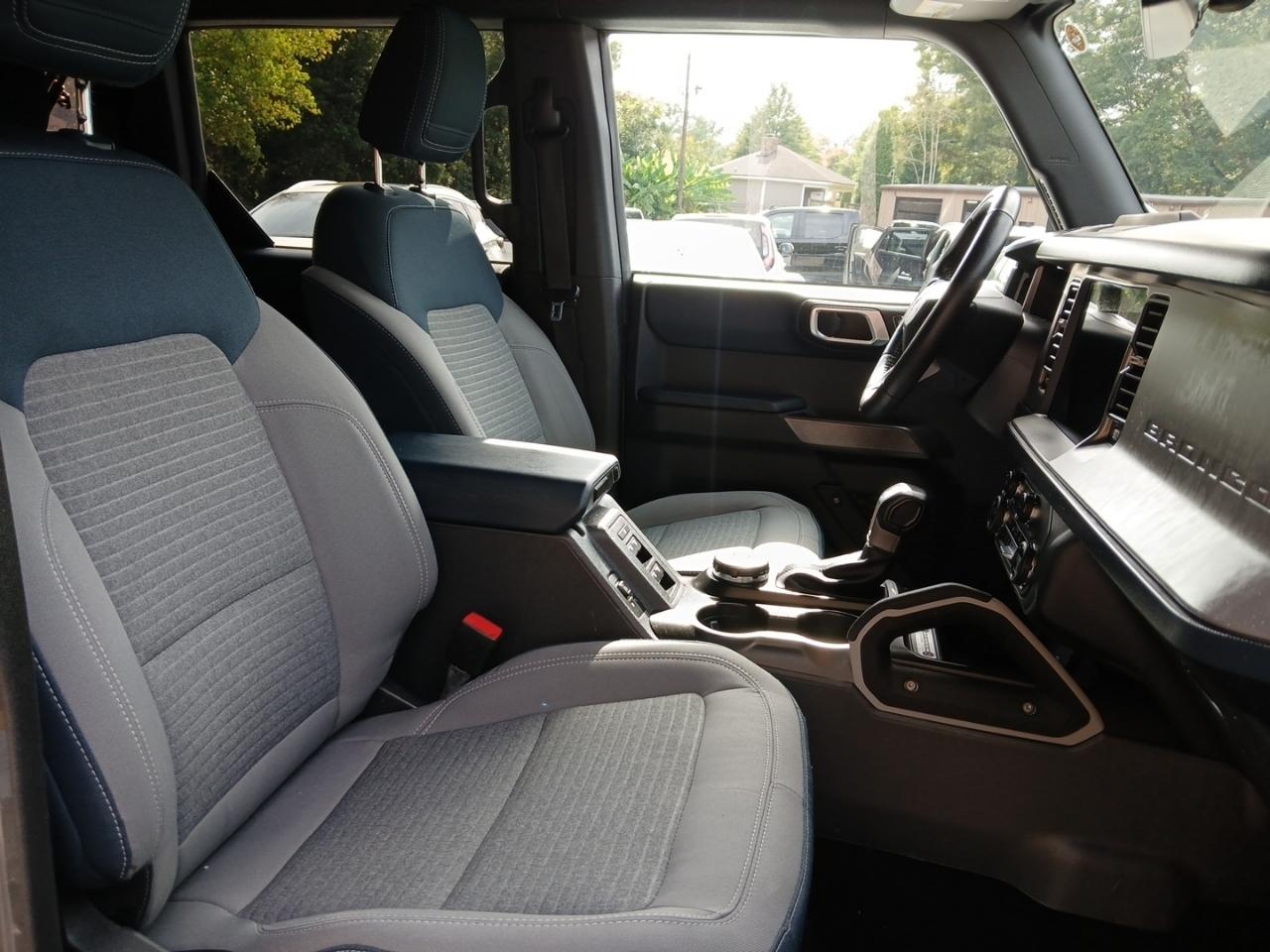 Ford Bronco Base 4-Door 2023