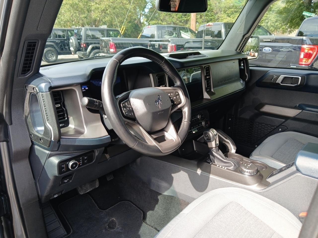 Ford Bronco Base 4-Door 2023