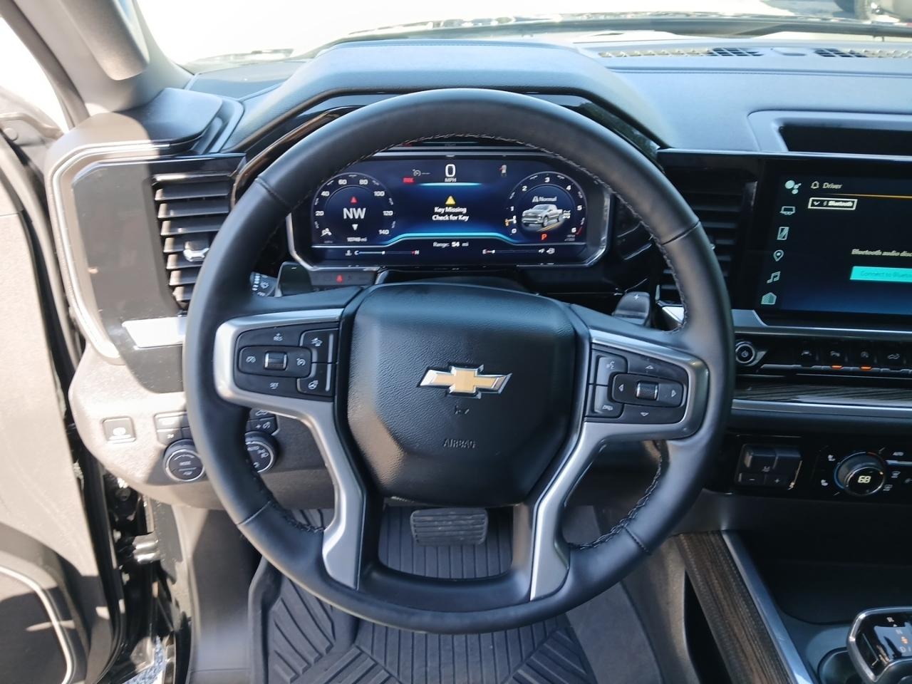Chevrolet Silverado 1500 4WD Crew Cab 143.5" LT 2025