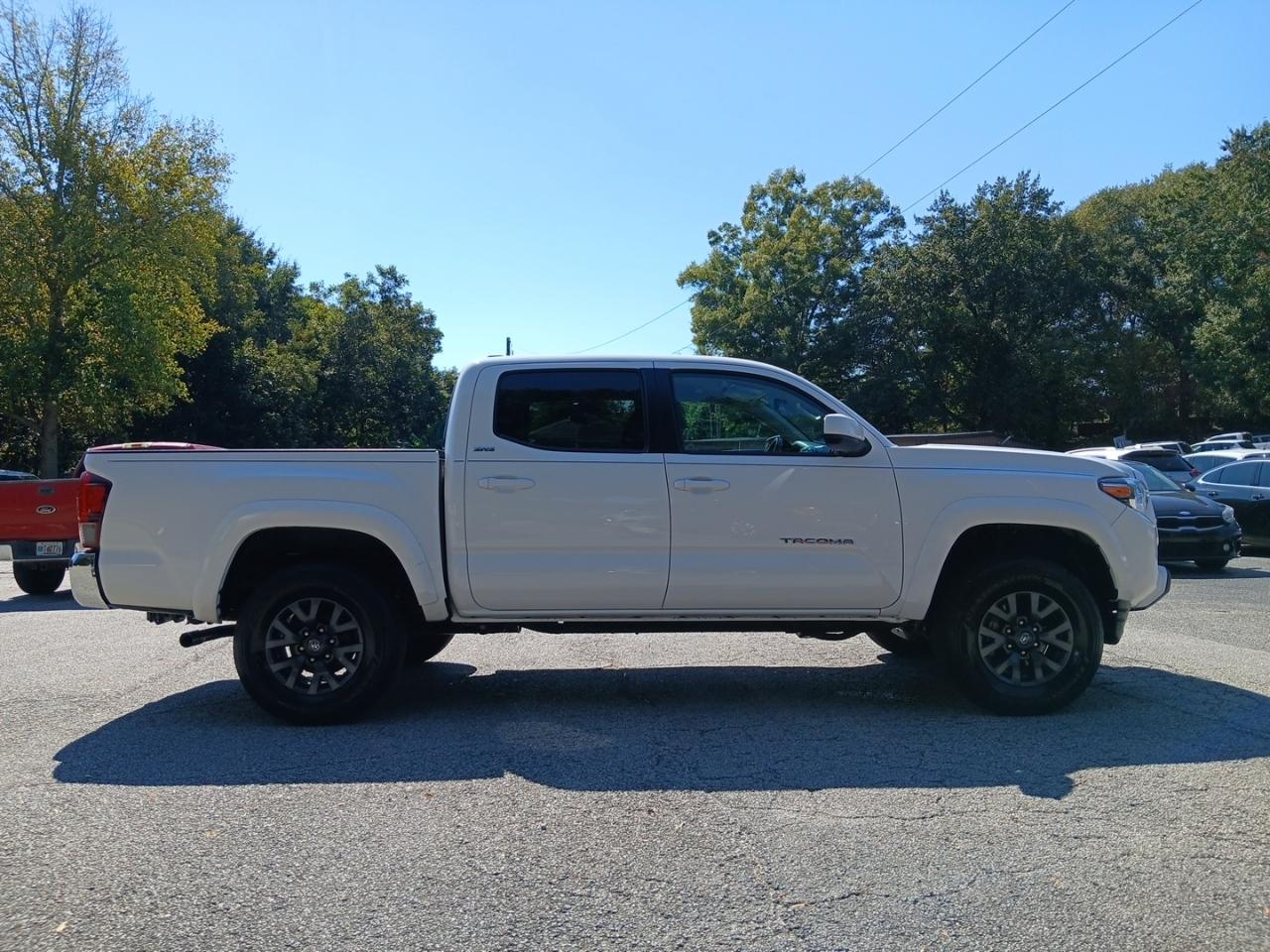 Toyota Tacoma 2WD Double Cab V6 AT SR5 (Natl) 2023
