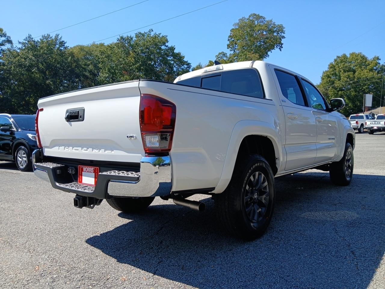 Toyota Tacoma 2WD Double Cab V6 AT SR5 (Natl) 2023