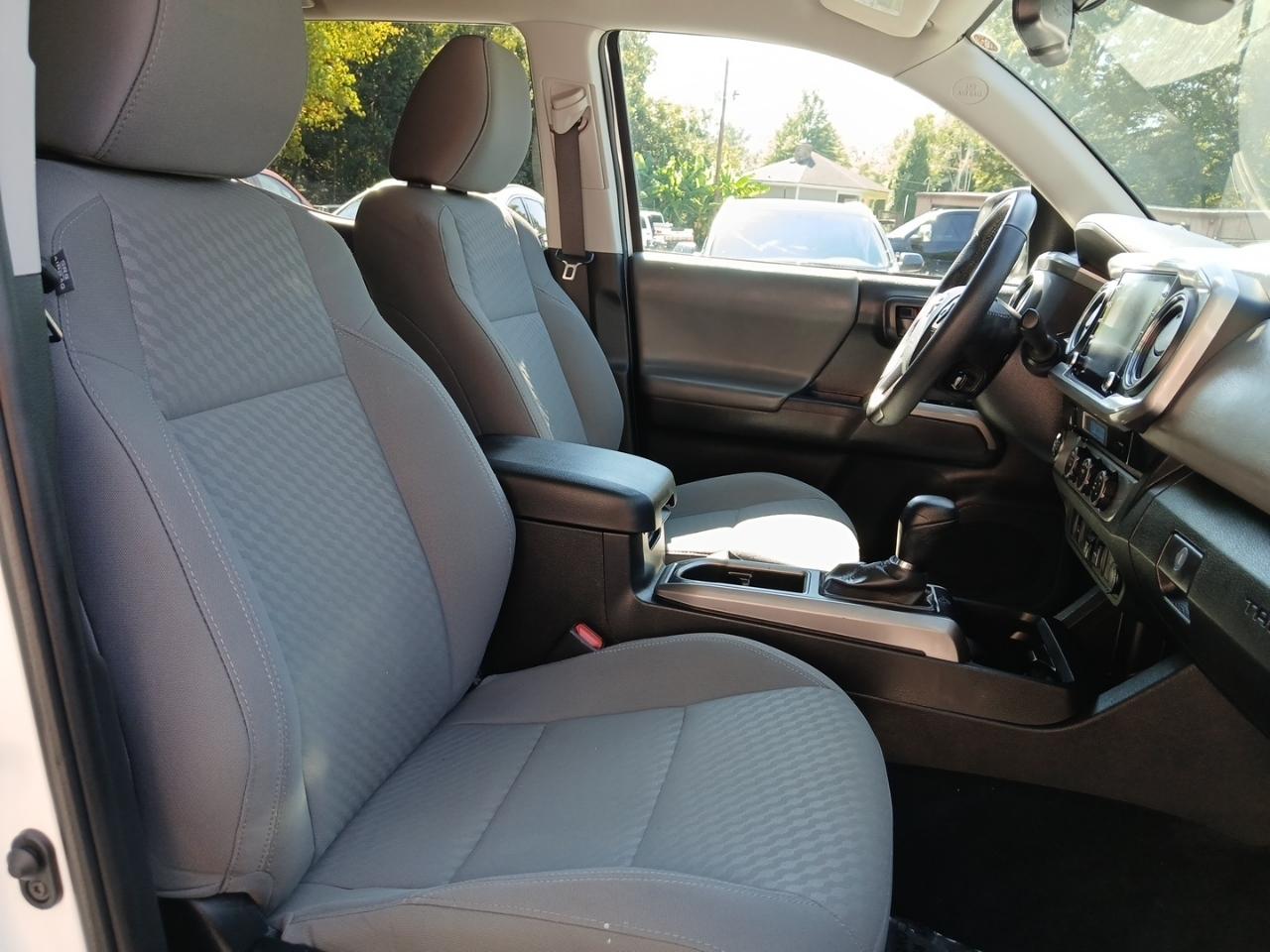 Toyota Tacoma 2WD Double Cab V6 AT SR5 (Natl) 2023