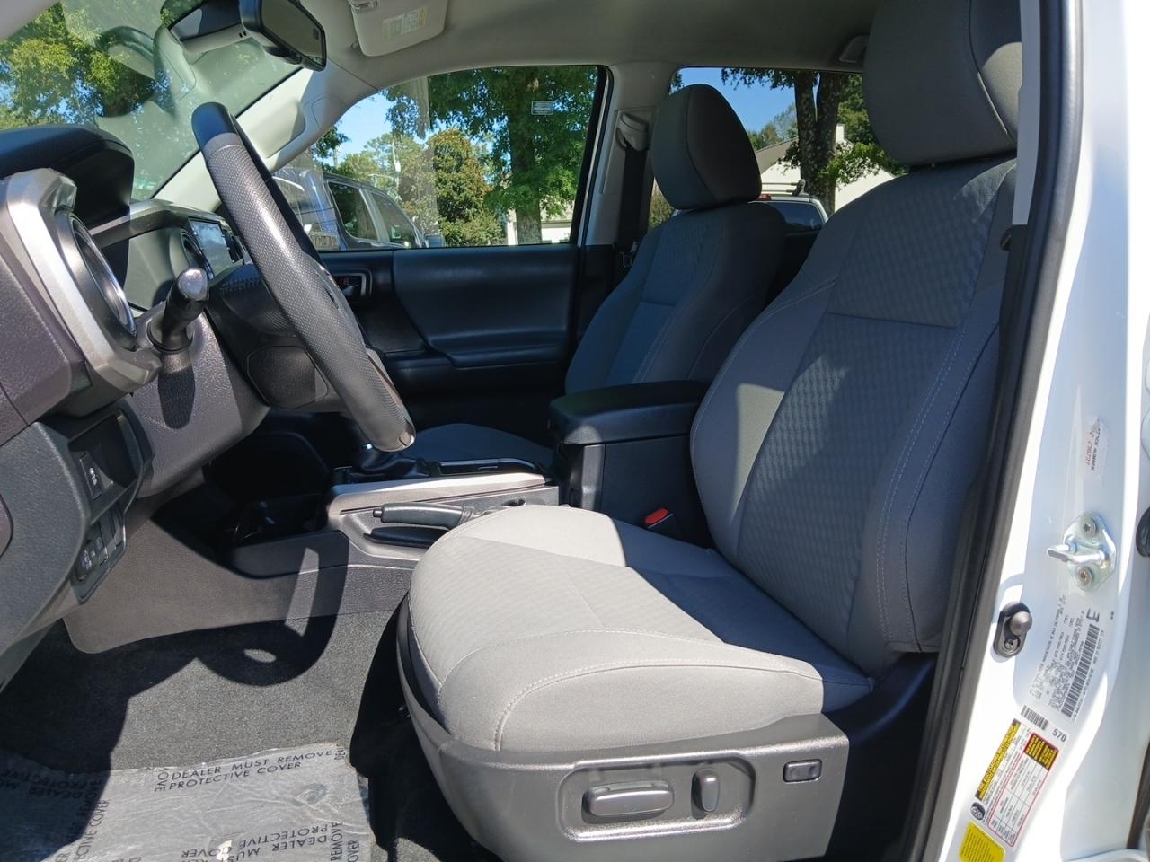 Toyota Tacoma 2WD Double Cab V6 AT SR5 (Natl) 2023