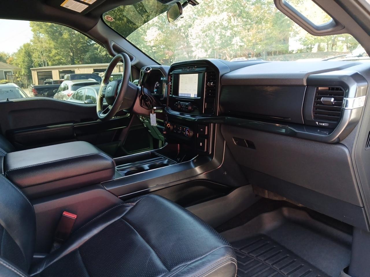 Ford F-150 4WD SuperCrew 145" STX 2021