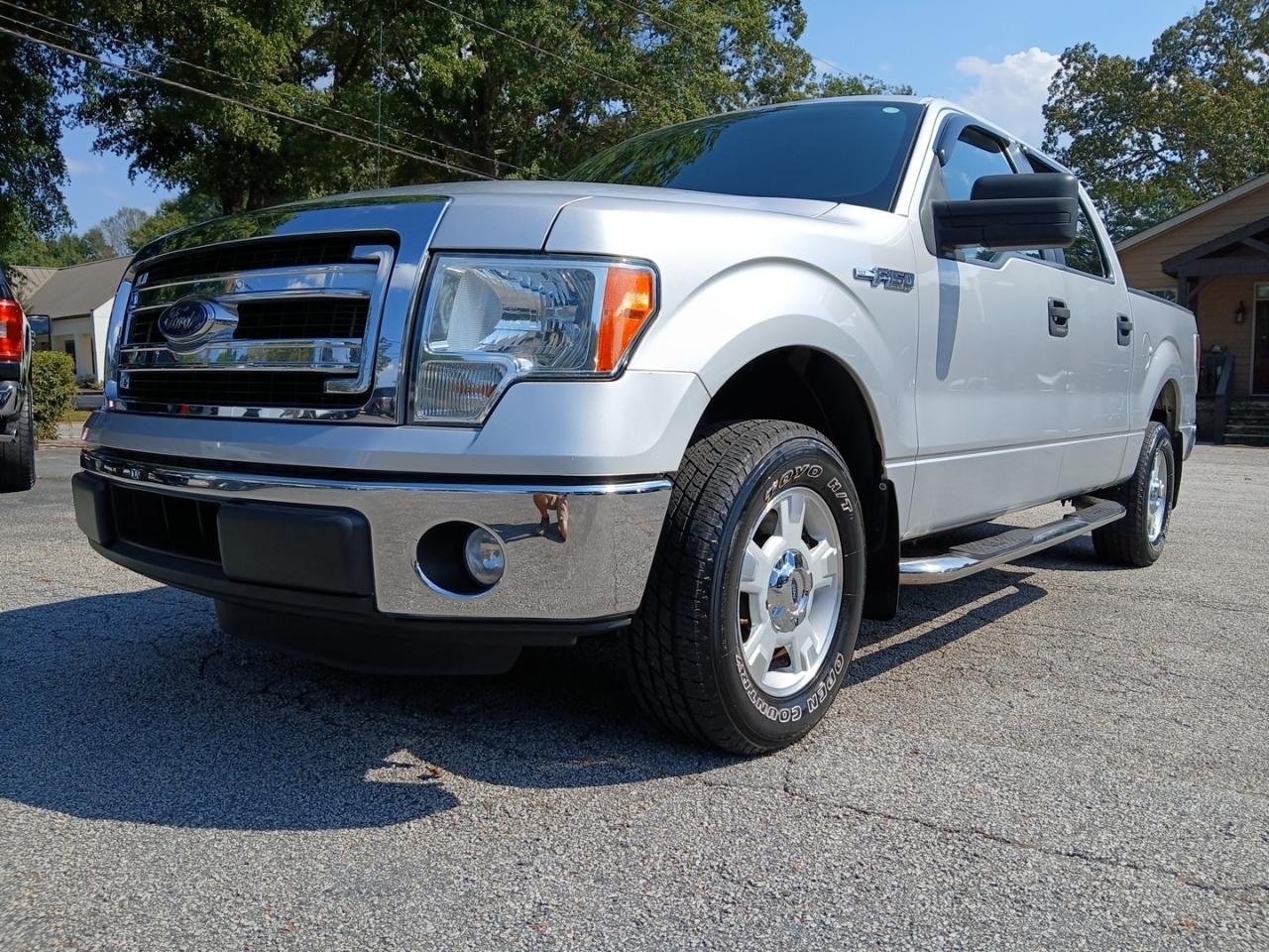 Ford F-150 2WD SuperCrew 145" XLT 2014