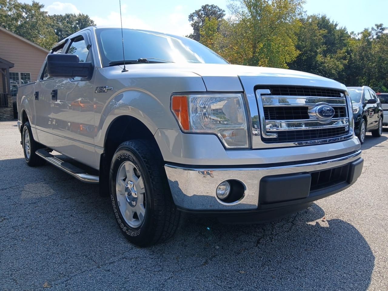 Ford F-150 2WD SuperCrew 145" XLT 2014