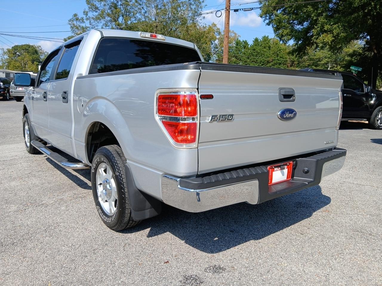 Ford F-150 2WD SuperCrew 145" XLT 2014