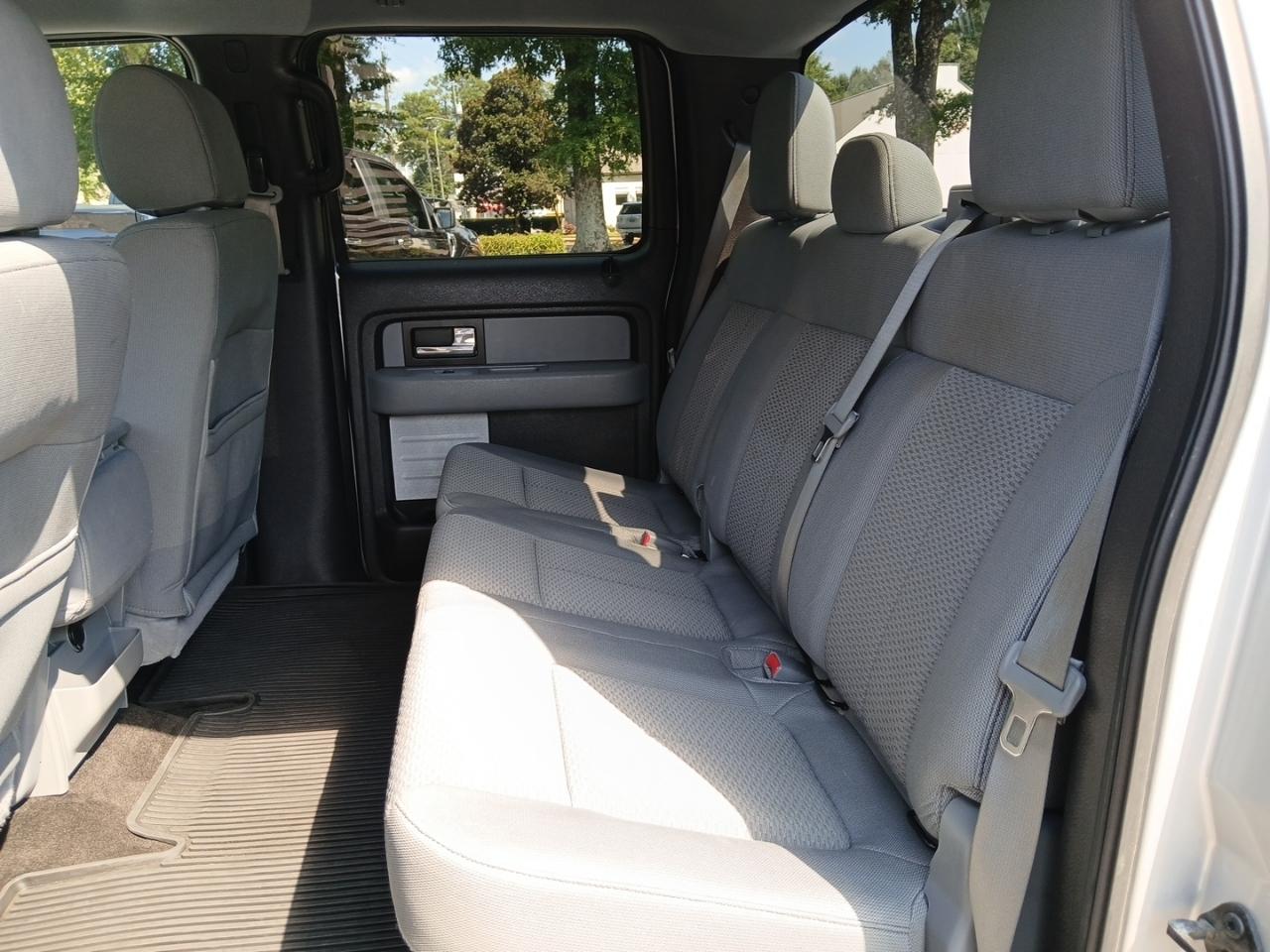 Ford F-150 2WD SuperCrew 145" XLT 2014