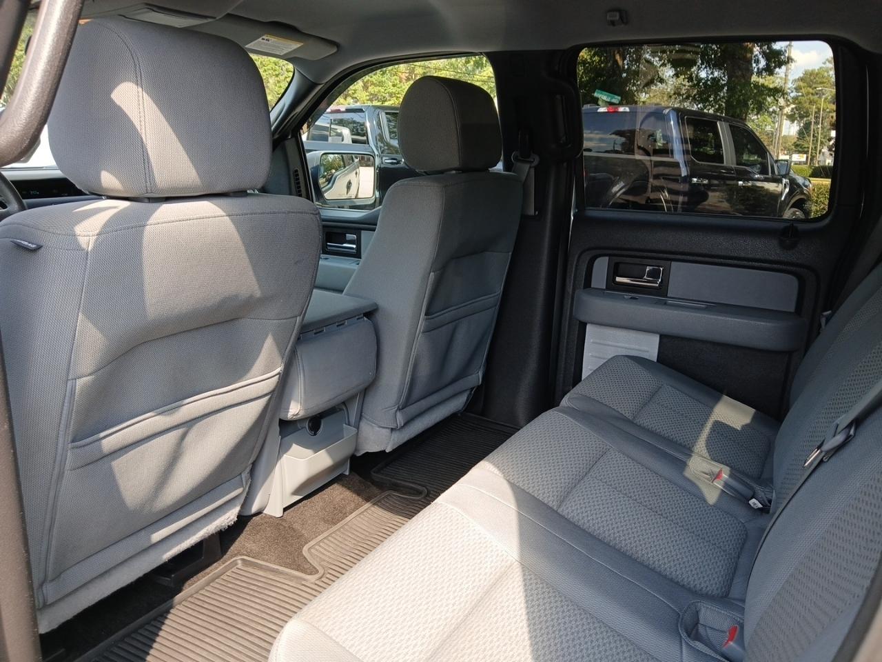 Ford F-150 2WD SuperCrew 145" XLT 2014