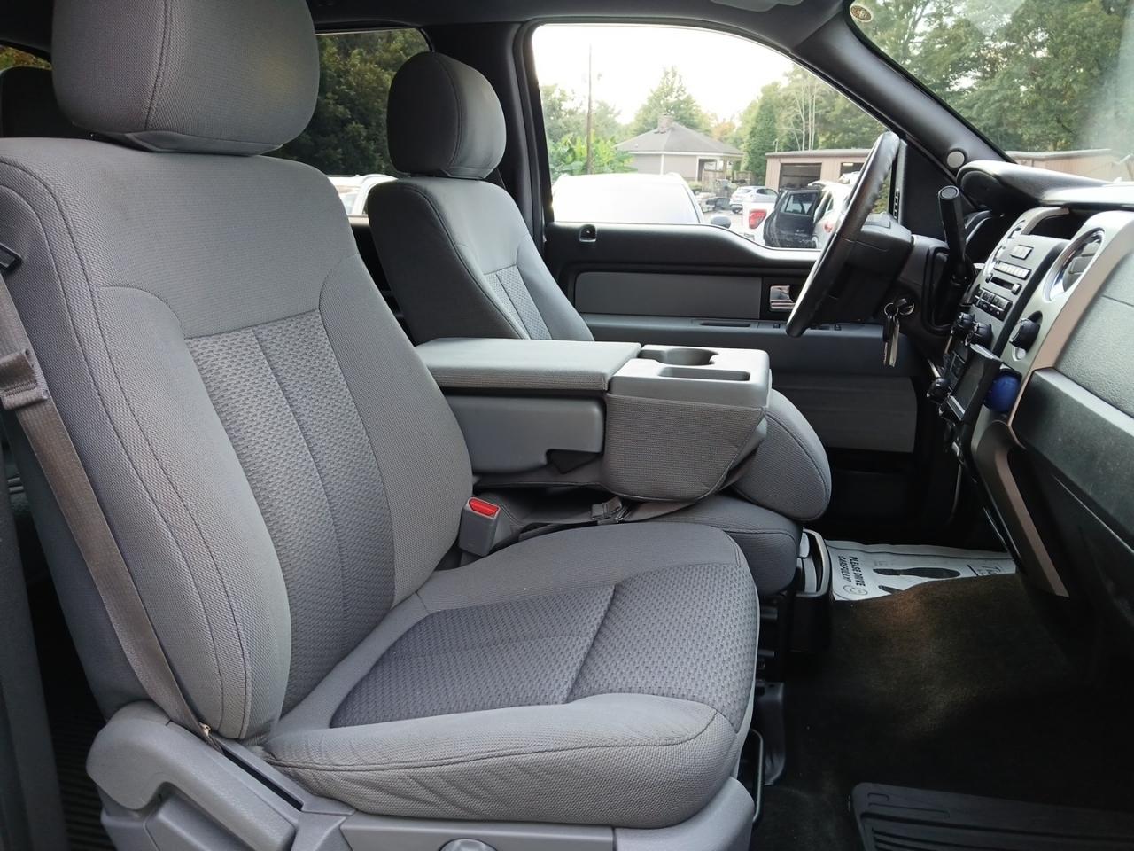 Ford F-150 2WD SuperCrew 145" XLT 2014