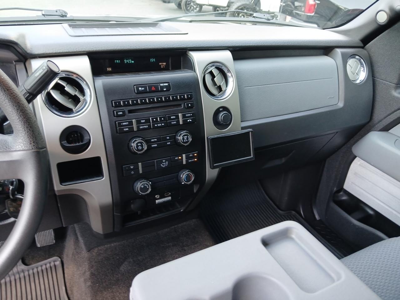 Ford F-150 2WD SuperCrew 145" XLT 2014