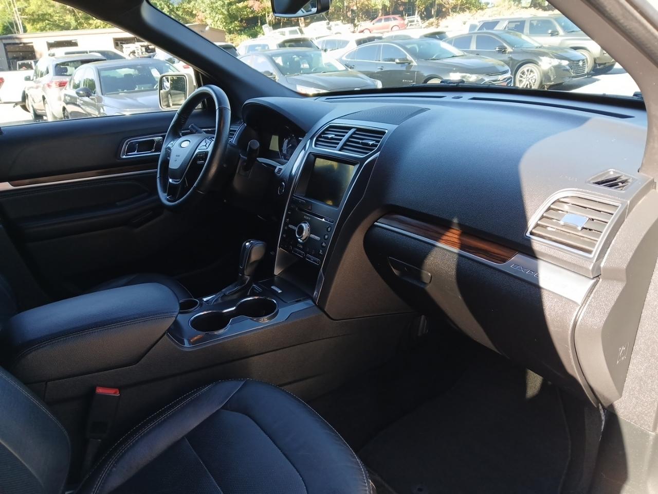 Ford Explorer Limited FWD 2018