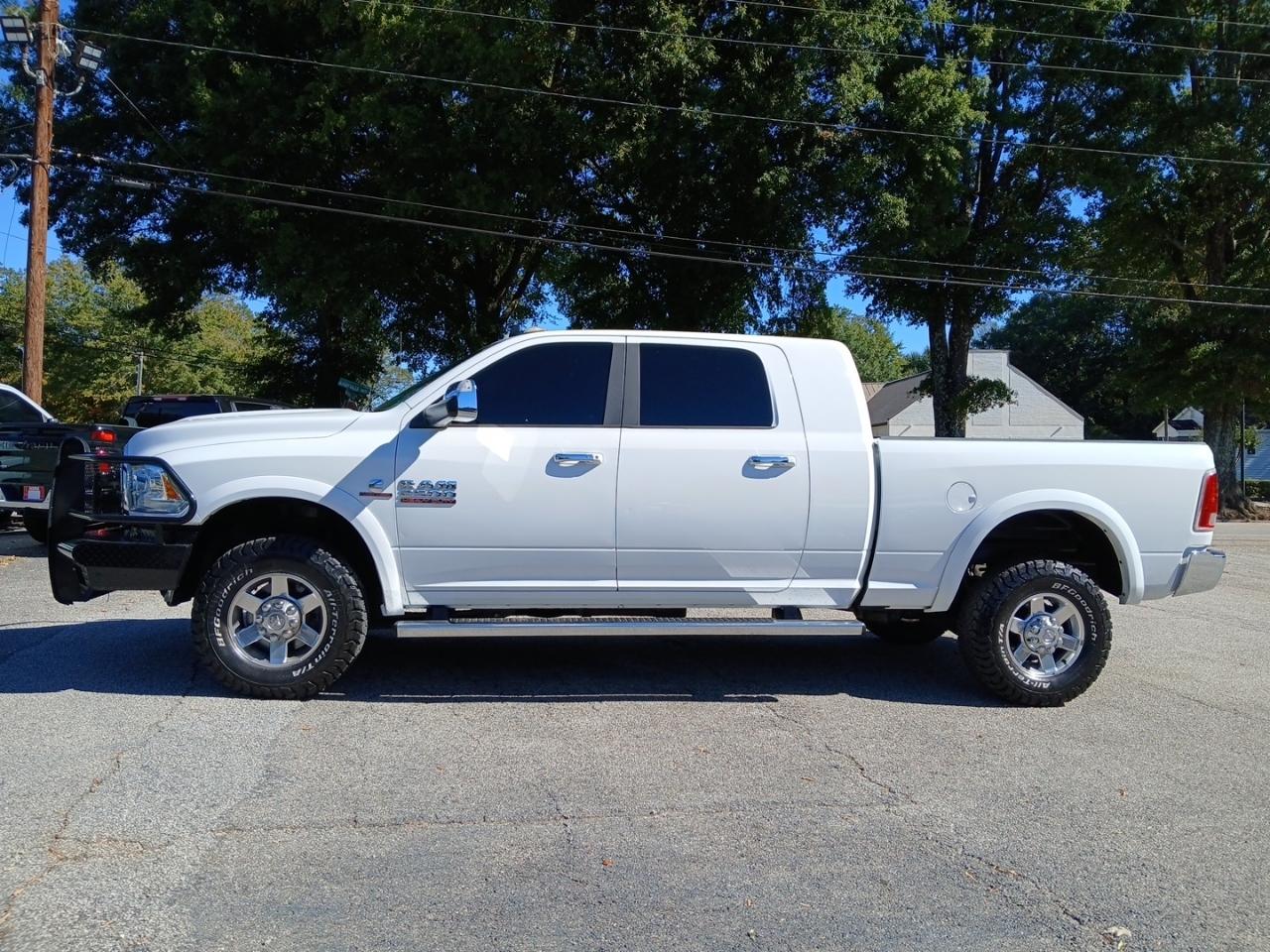 RAM 2500 Laramie Mega Cab 4WD 2017