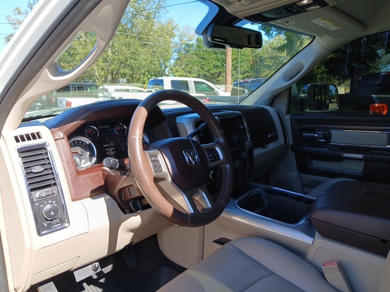 RAM 2500 Laramie Mega Cab 4WD 2017
