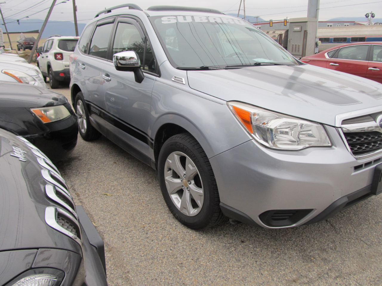 2016 Subaru Forester 2.5i Premium photo 3