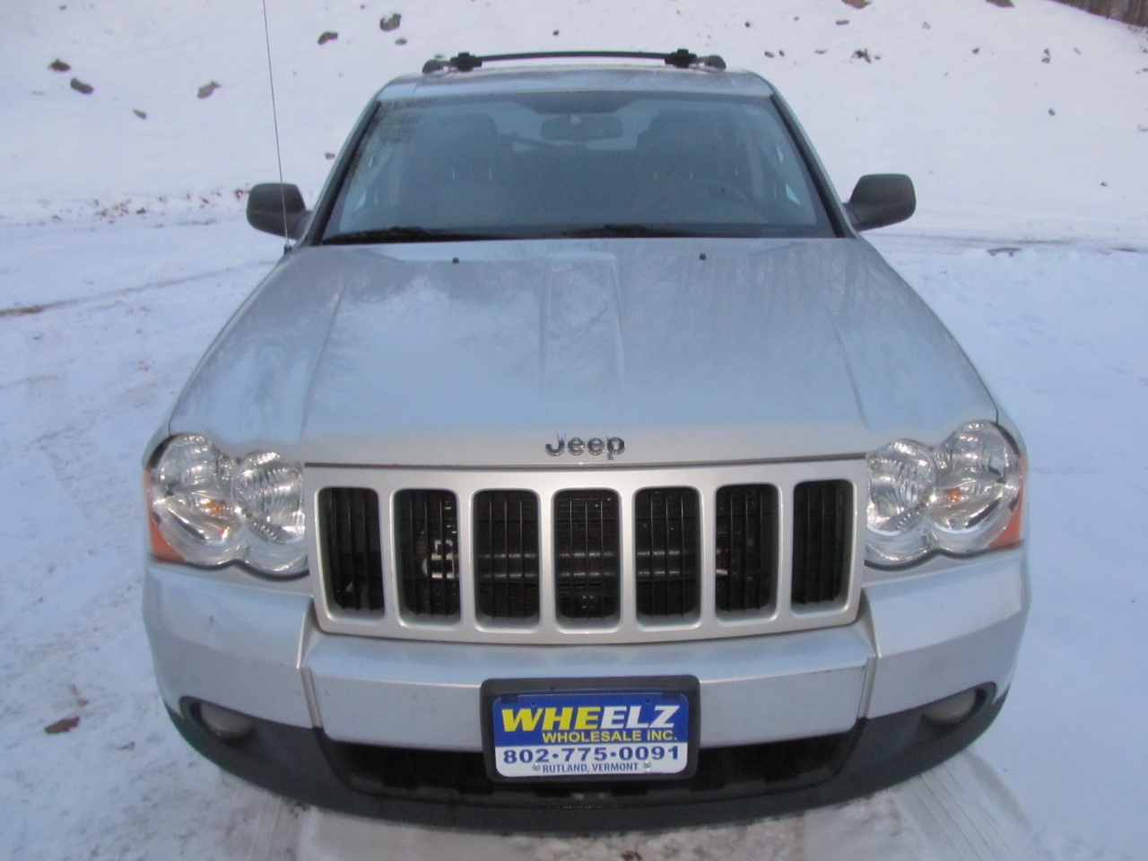 Jeep Grand Cherokee Laredo 4WD 2010
