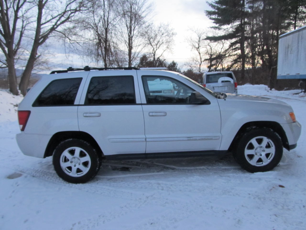 Jeep Grand Cherokee Laredo 4WD 2010