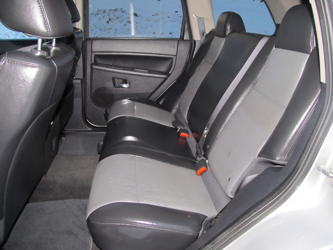 Jeep Grand Cherokee Laredo 4WD 2010