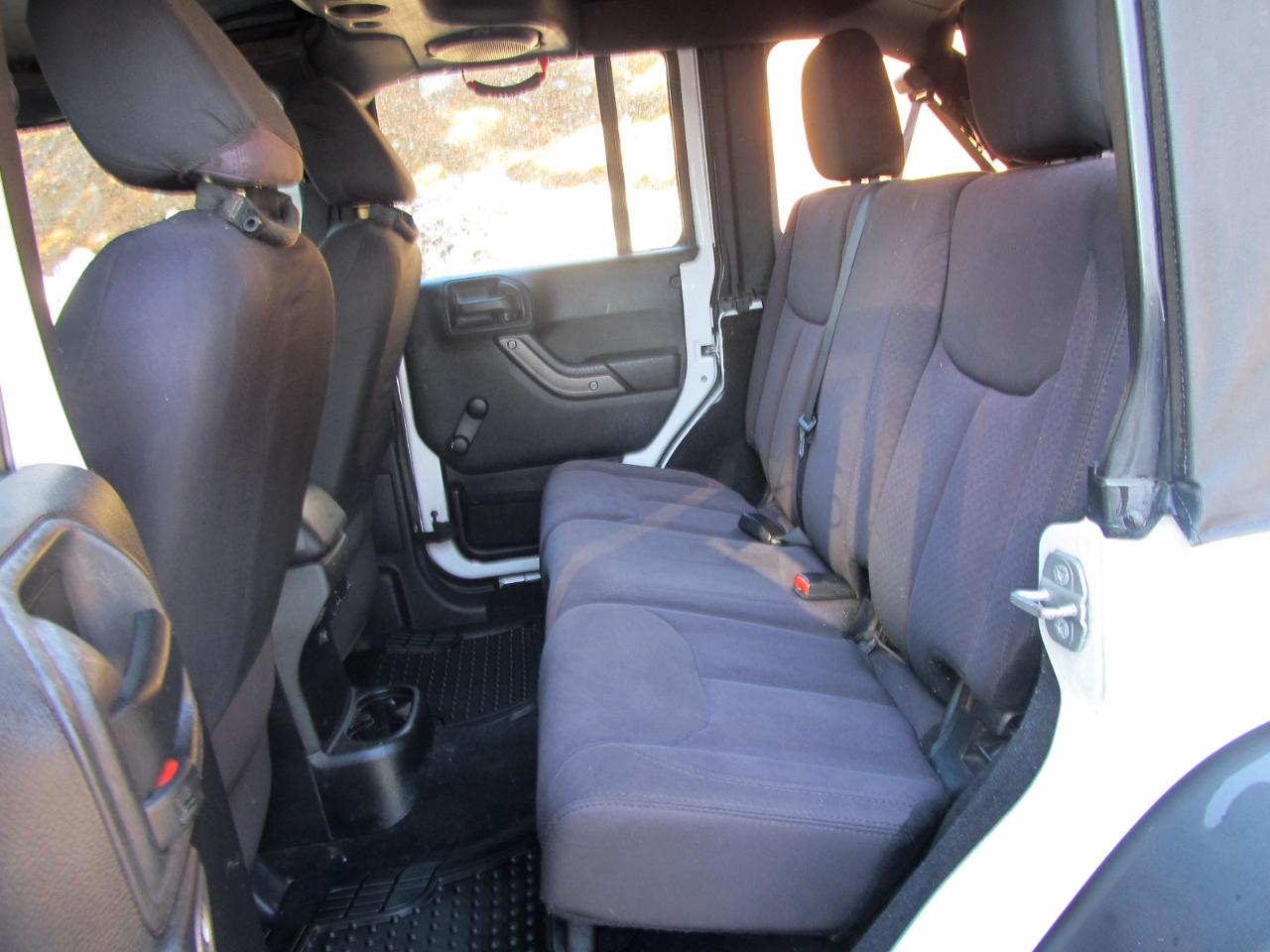 Jeep Wrangler Unlimited Sport 4WD 2014