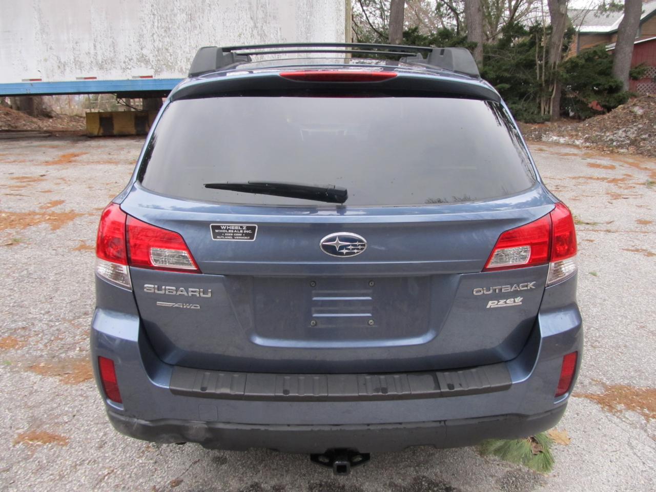 Subaru Outback 2.5i Premium 2013