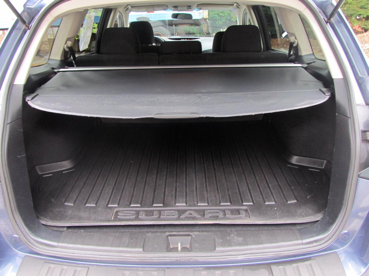 Subaru Outback 2.5i Premium 2013