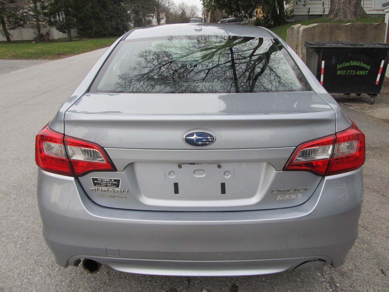 Subaru Legacy 2.5i Limited 2015