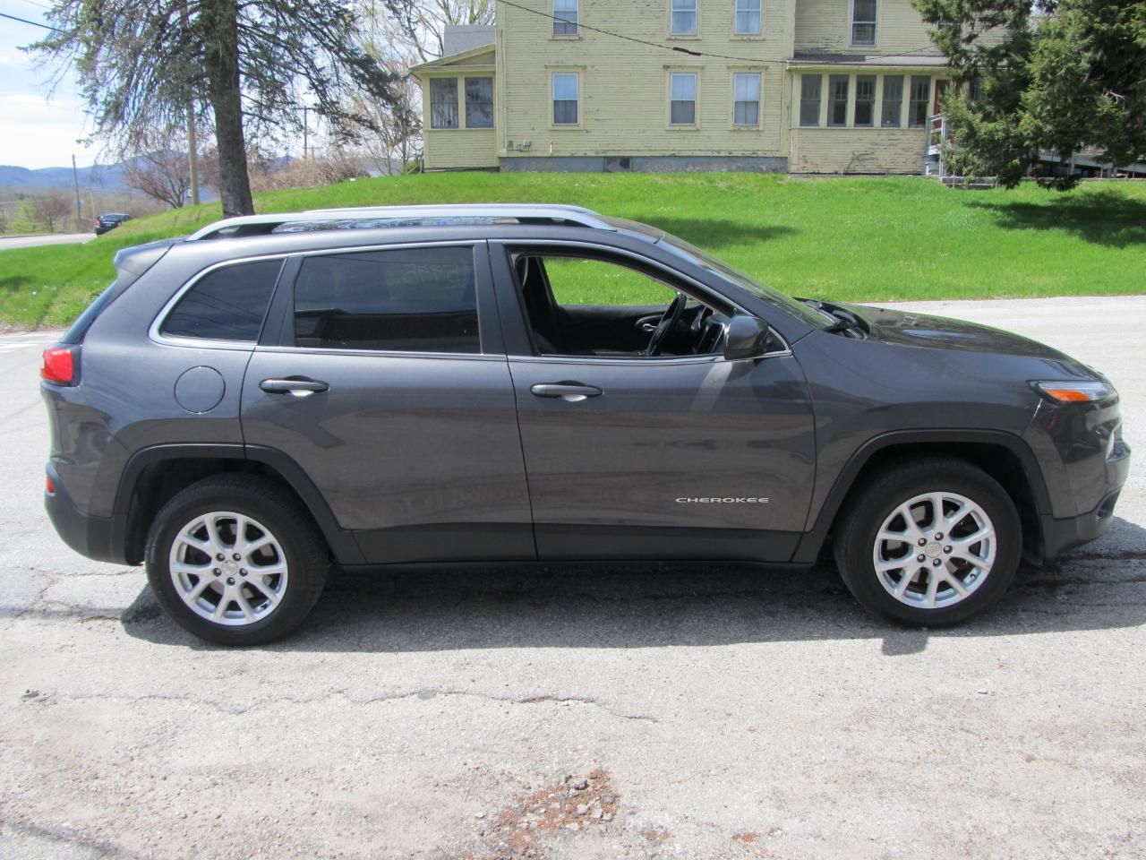 Jeep Cherokee Latitude 4WD 2015
