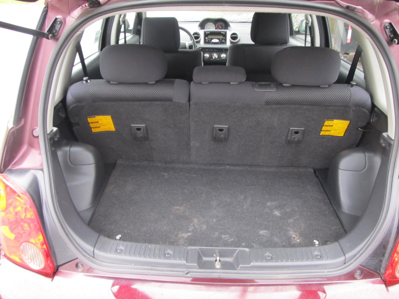 Scion xA Hatchback 2005