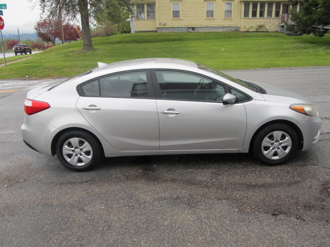 Kia Forte LX A6 2014