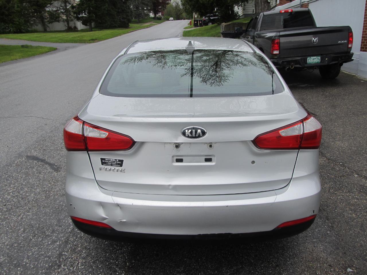 Kia Forte LX A6 2014