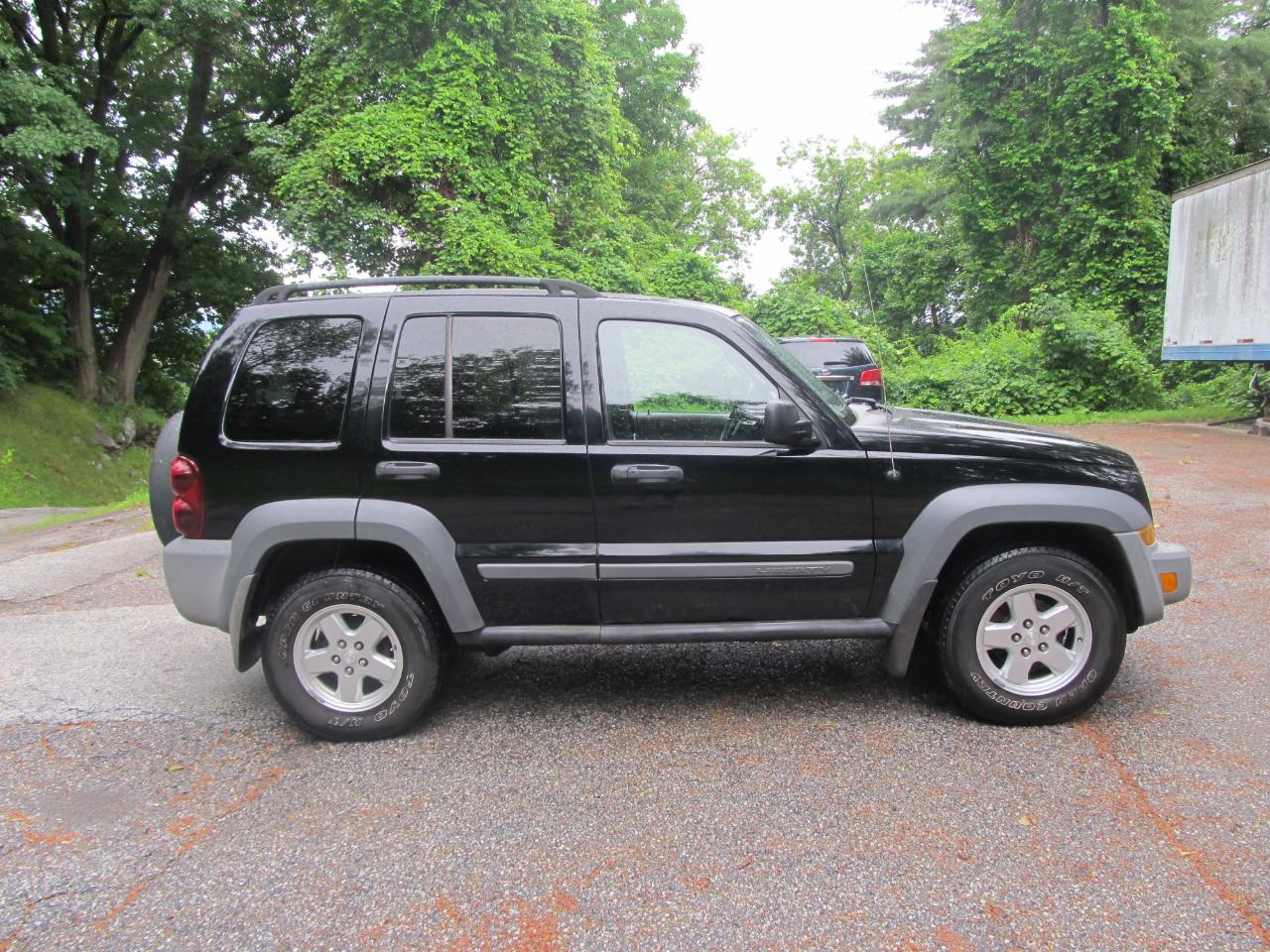 Jeep Liberty Sport 4WD 2005
