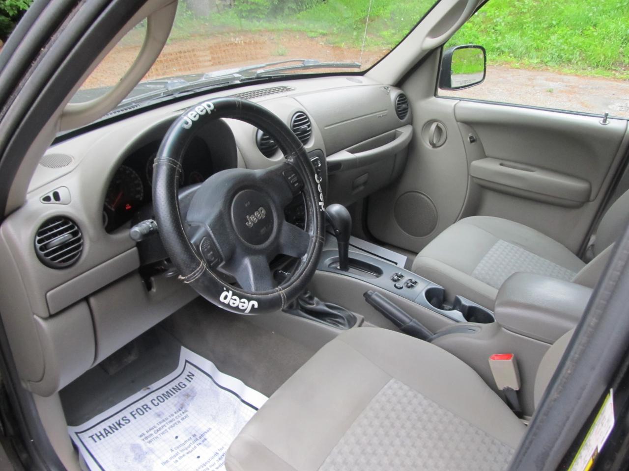 Jeep Liberty Sport 4WD 2005