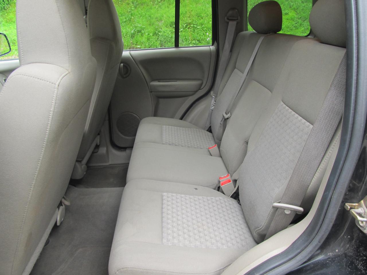 Jeep Liberty Sport 4WD 2005