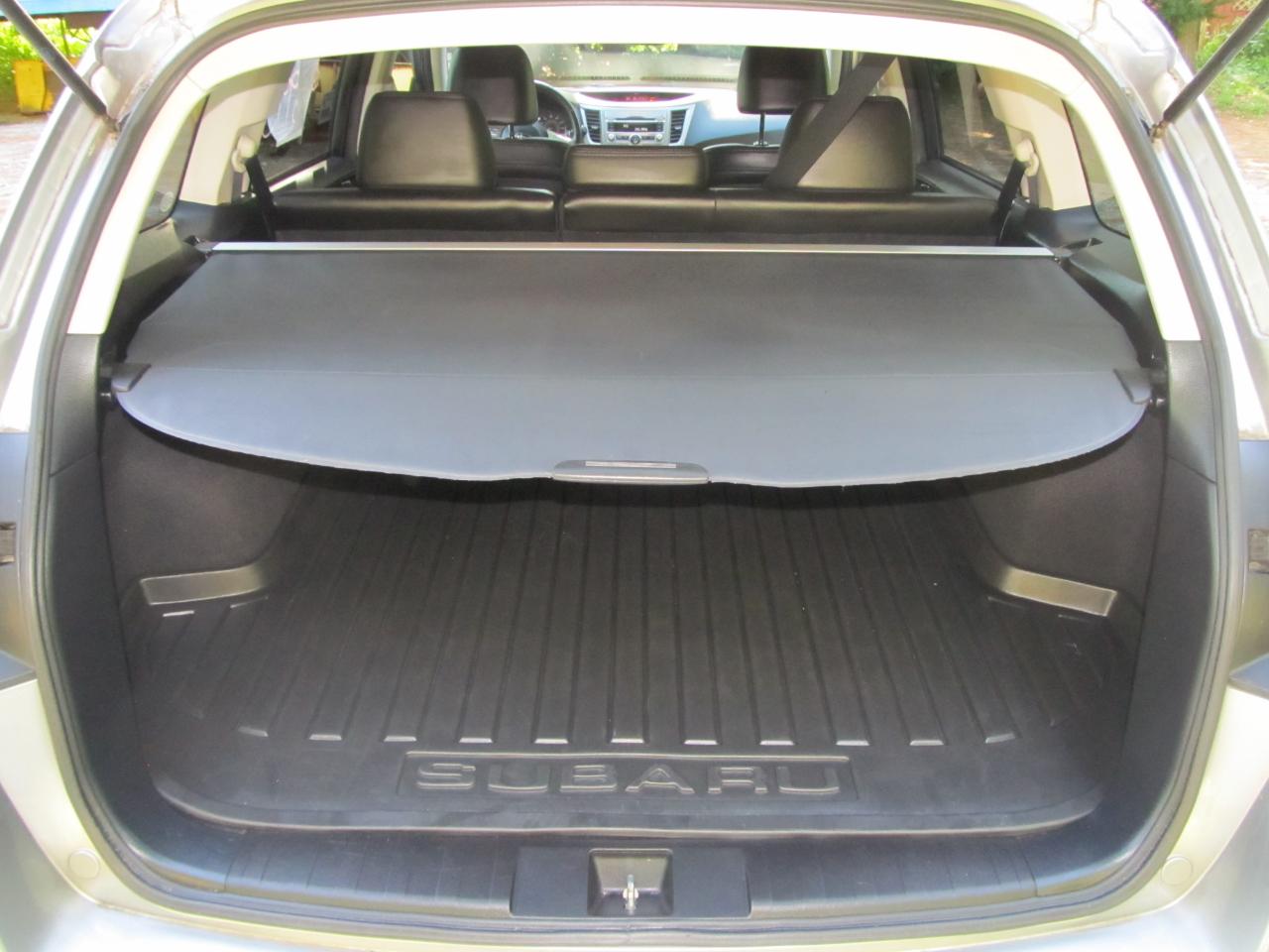 Subaru Outback 3.6R Limited 2011