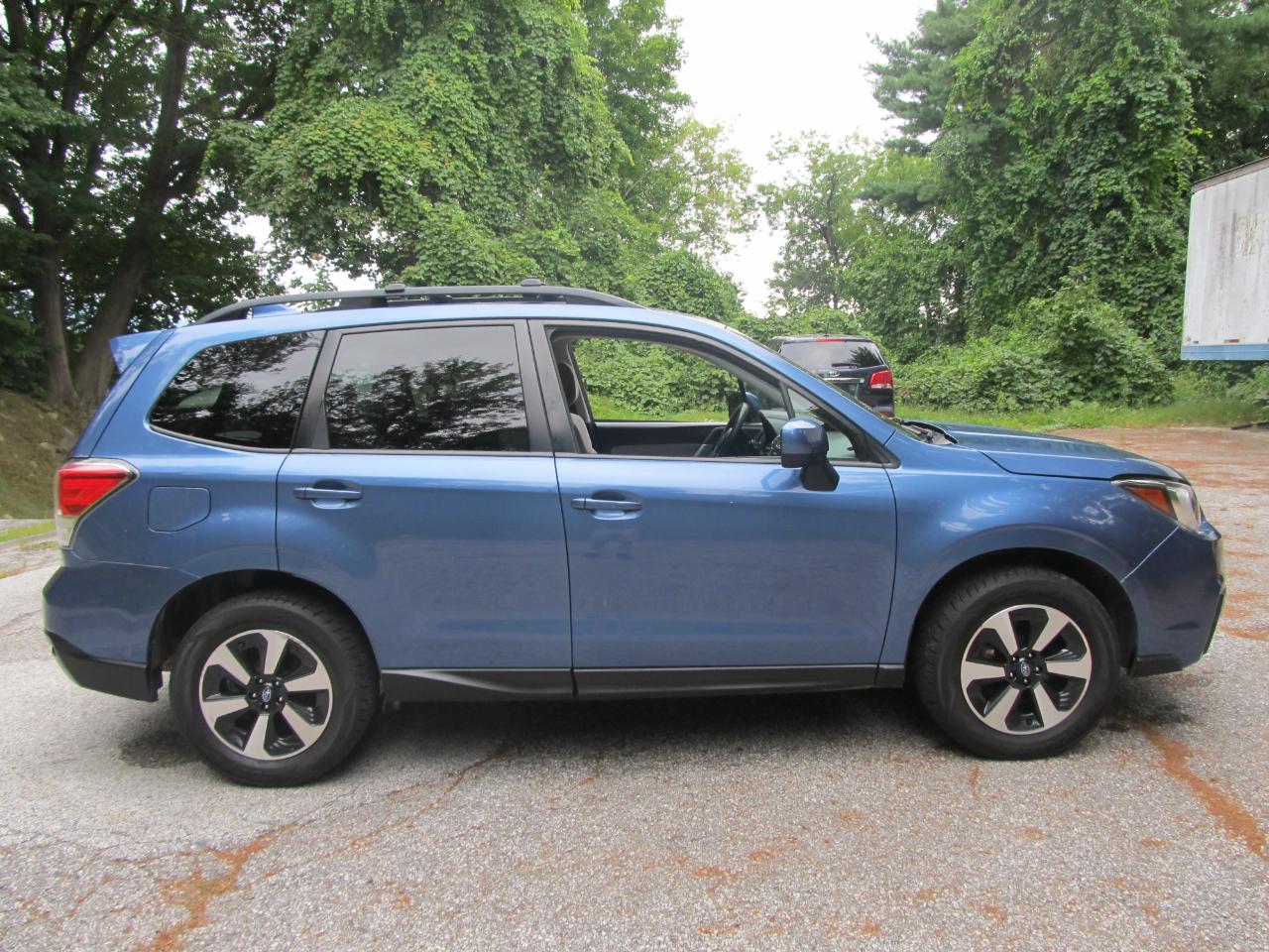 Subaru Forester 2.5i Premium PZEV CVT 2017