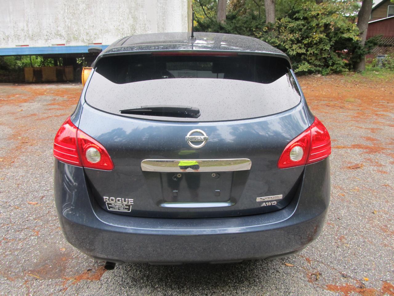 Nissan Rogue S AWD 2013