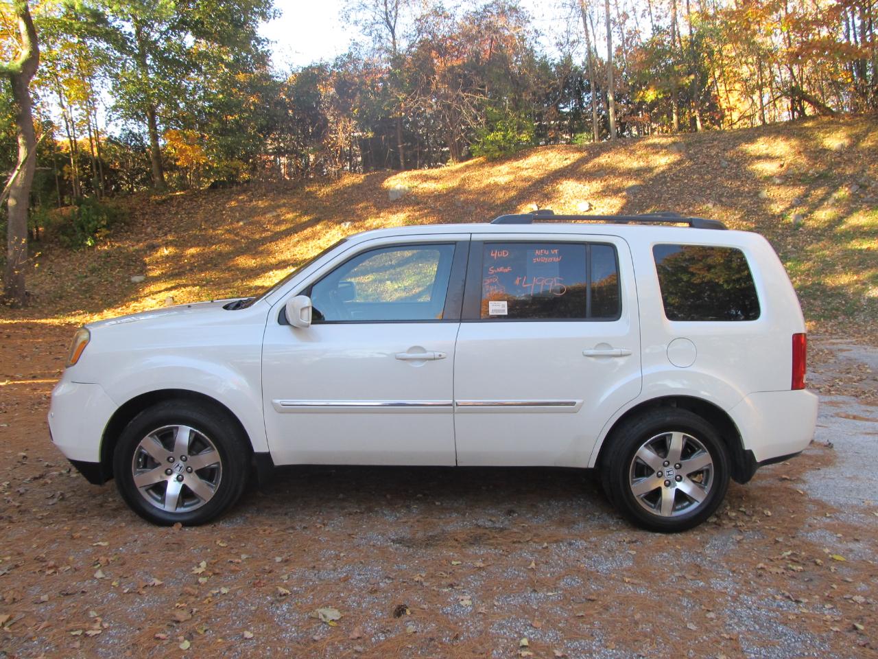 2014 Honda Pilot Touring 4WD 5-Spd AT with DVD