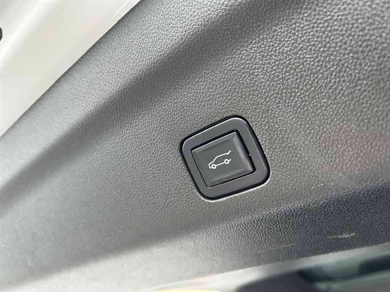 Chevrolet Suburban Premier 4WD 2023