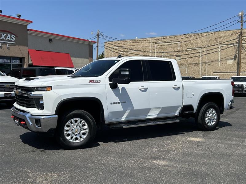 Chevrolet Silverado 2500HD LT Crew Cab 4WD 2024